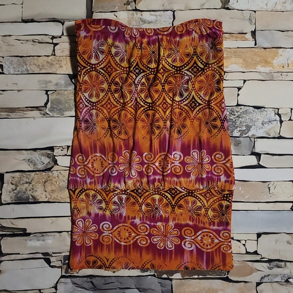 S | Strapless Ruched/Padded Boho Top - Picture 4 of 5